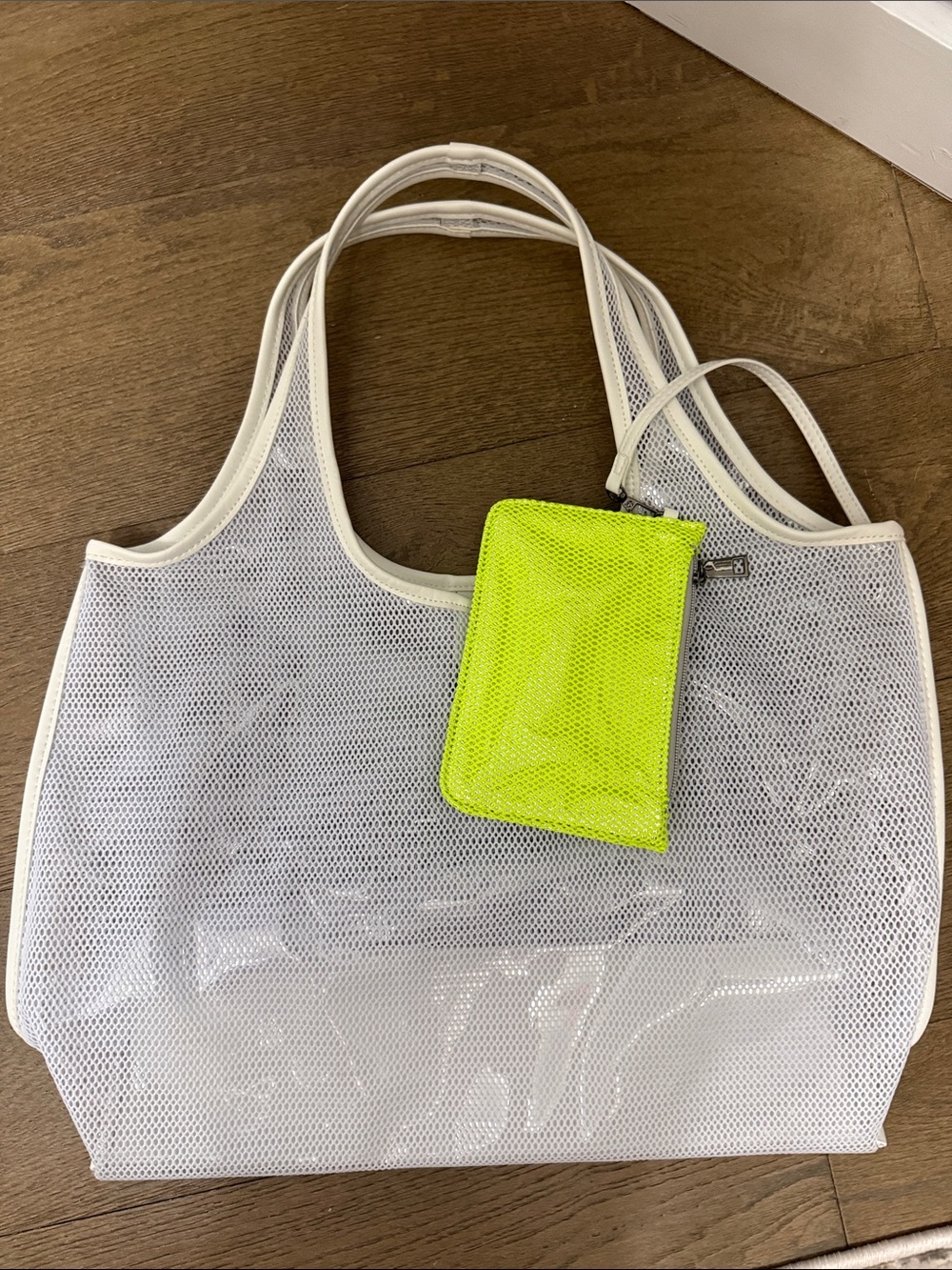 Hauteshore White Mesh Tote Bag with Neon Yellow Pouch beach bag